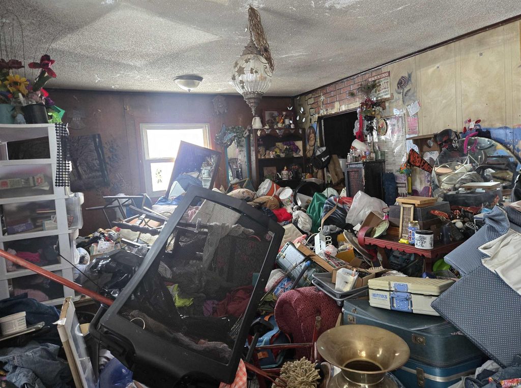 Photo of 638 E Missouri Street, Evansville, IN 47711 (MLS # 202603405)