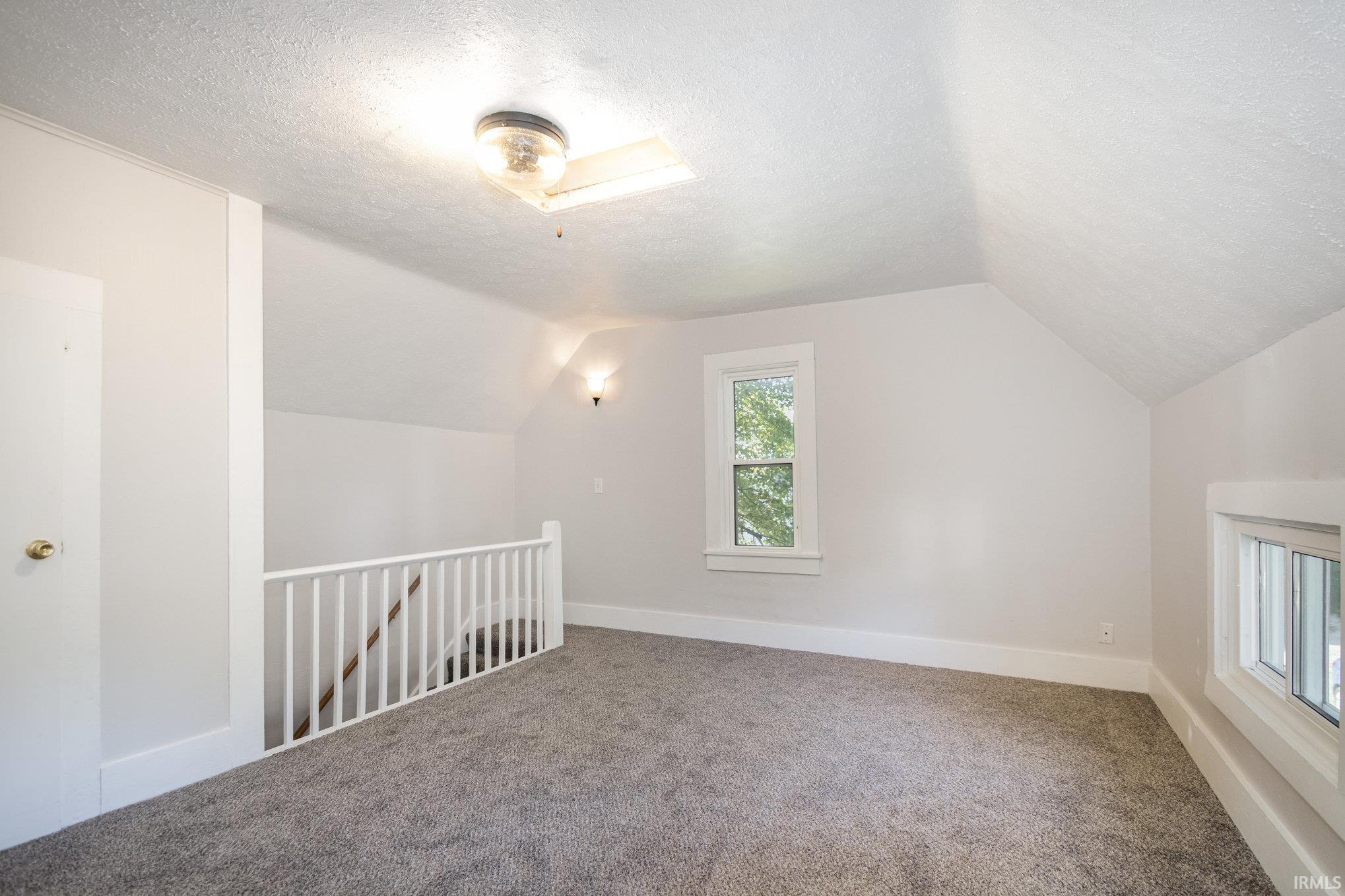 Goshen, Indiana 46528, United States, 2 Bedrooms Bedrooms, ,1 BathroomBathrooms,Residential,Active,219640