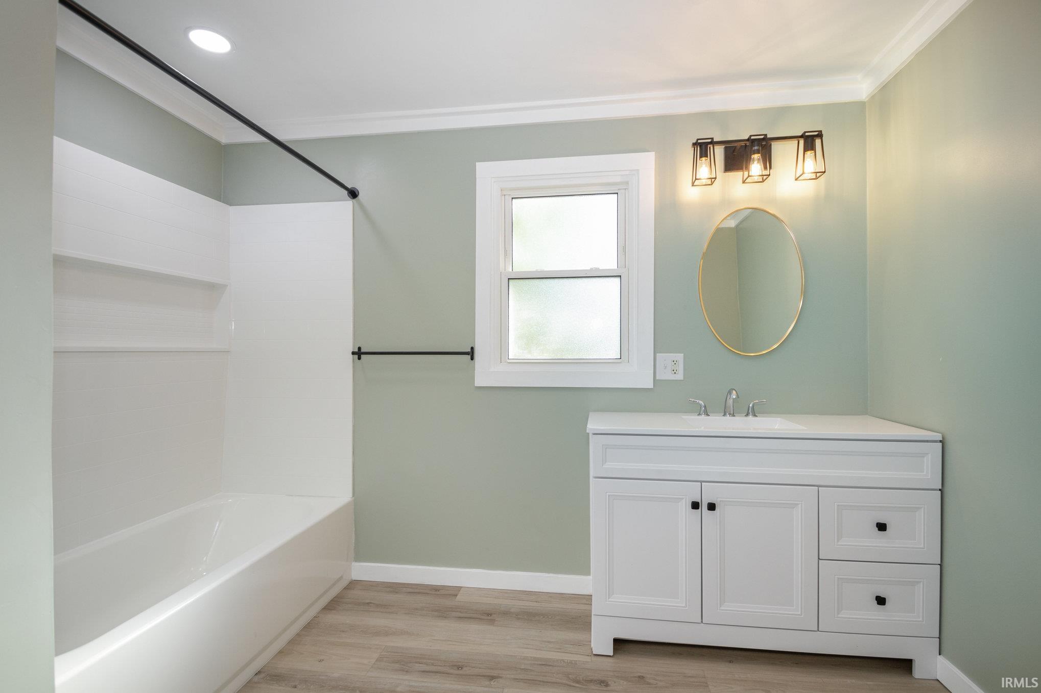 Goshen, Indiana 46528, United States, 2 Bedrooms Bedrooms, ,1 BathroomBathrooms,Residential,Active,219640