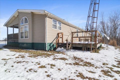 Tiny photo for 4530 Slim Bottoms Road, Mount Vernon, IN 47620 (MLS # 202604049)