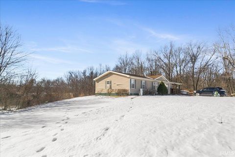 Tiny photo for 4530 Slim Bottoms Road, Mount Vernon, IN 47620 (MLS # 202604049)