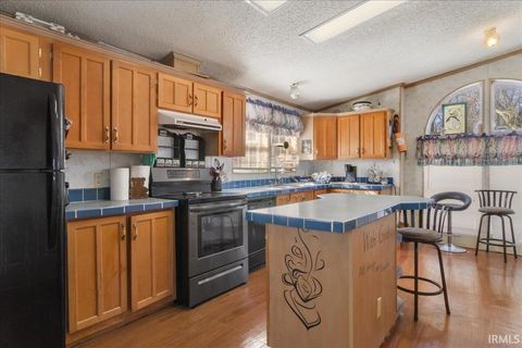 Tiny photo for 4530 Slim Bottoms Road, Mount Vernon, IN 47620 (MLS # 202604049)