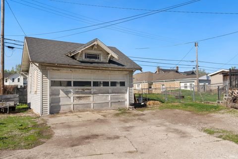 Tiny photo for 211 W Oak Street, Butler, IN 46721 (MLS # 202613788)