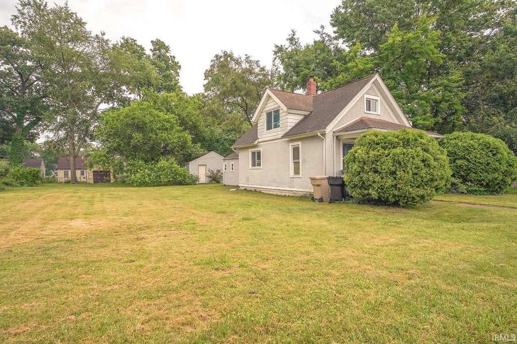 Photo of 1418 N Elmer Street, South Bend, IN 46628 (MLS # 202625291)