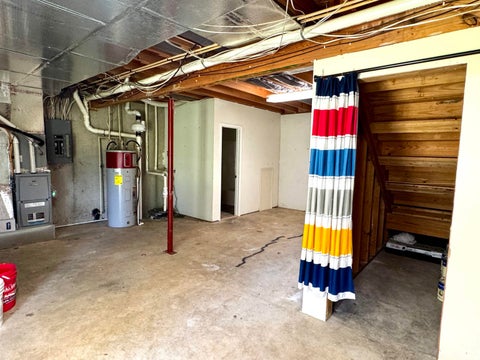 Tiny photo for 1213 W Woodhill Drive, Bloomington, IN 47403 (MLS # 202635244)