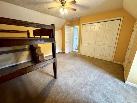 Tiny photo for 1213 W Woodhill Drive, Bloomington, IN 47403 (MLS # 202635244)