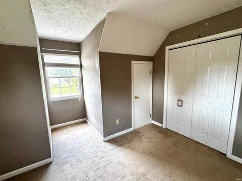 Tiny photo for 1213 W Woodhill Drive, Bloomington, IN 47403 (MLS # 202635244)