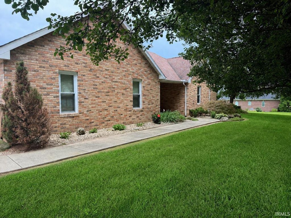Photo of 4 White Ridge Court, Washington, IN 47501 (MLS # 202626628)