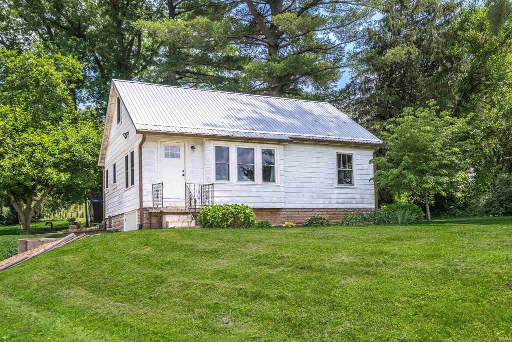 Photo of 6499 S Old State Road 37, Bloomington, IN 47401 (MLS # 202622160)