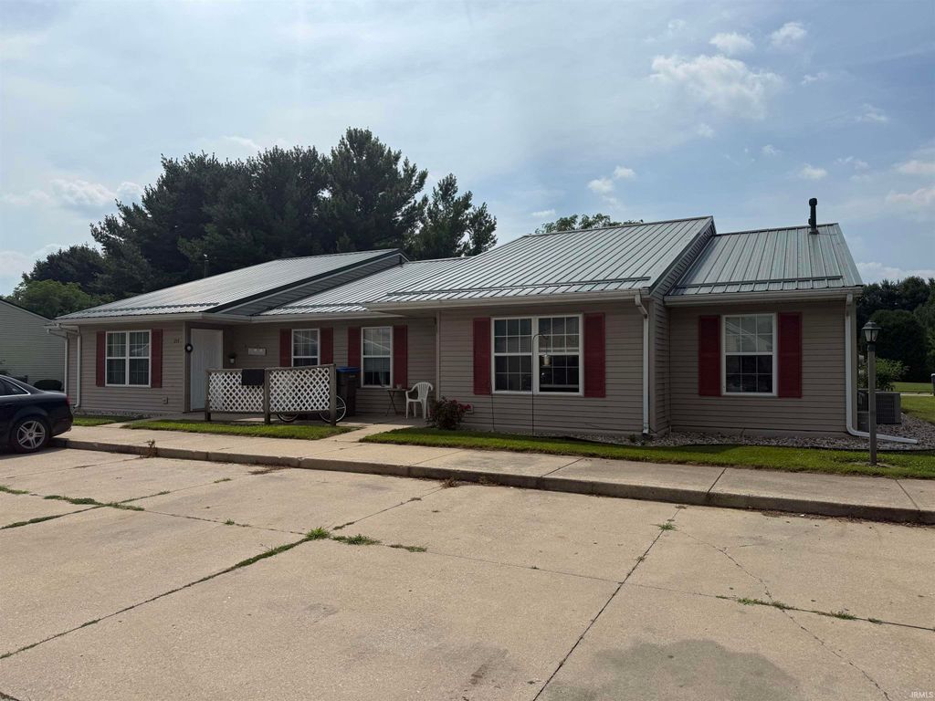 Photo of 210/218 S Silverwood Lane, Goshen, IN 46526 (MLS # 202627704)