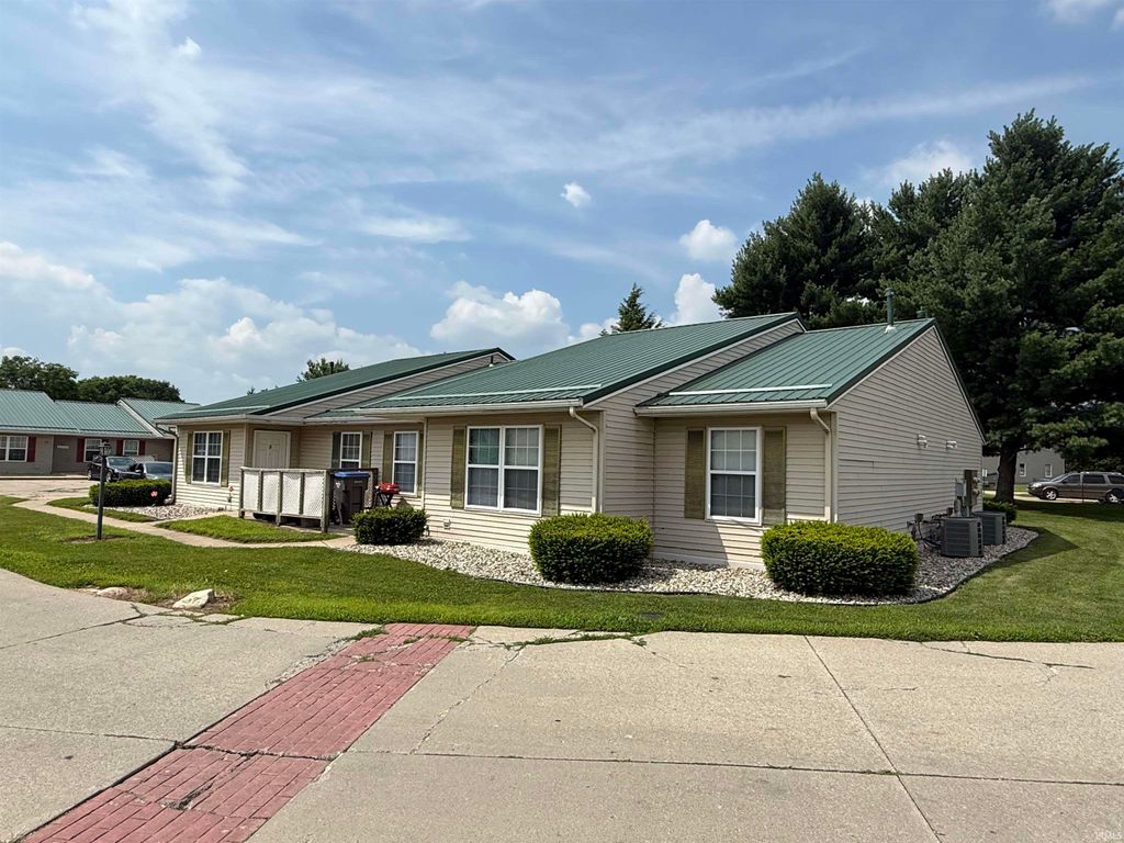 Photo of 210/218 S Silverwood Lane, Goshen, IN 46526 (MLS # 202627704)