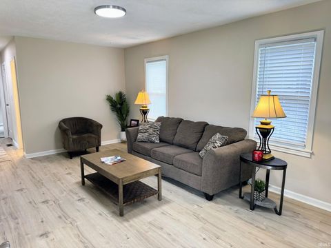 Tiny photo for 2208 Margybeth Avenue, Evansville, IN 47714 (MLS # 202624665)