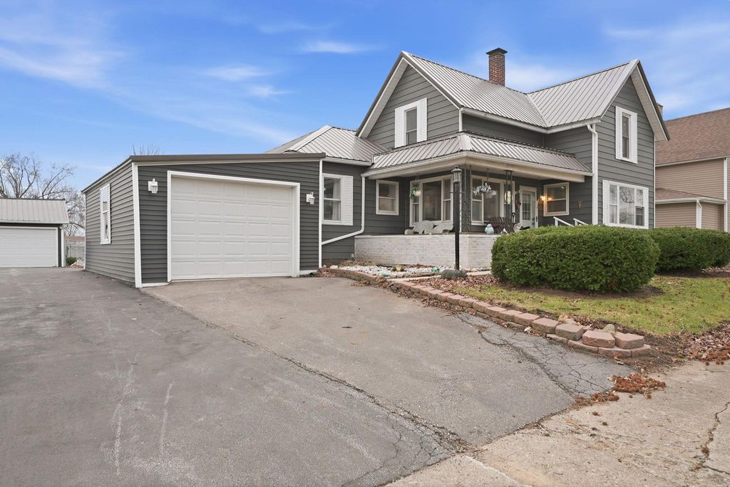 Photo of 109 S Gonser Avenue, Ashley, IN 46705 (MLS # 202609440)