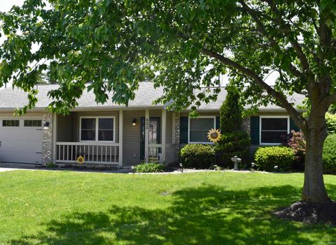 Tiny photo for 425 Hummingbird Drive, Greentown, IN 46936 (MLS # 202619488)