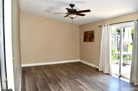 Tiny photo for 425 Hummingbird Drive, Greentown, IN 46936 (MLS # 202619488)