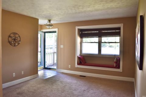 Tiny photo for 425 Hummingbird Drive, Greentown, IN 46936 (MLS # 202619488)