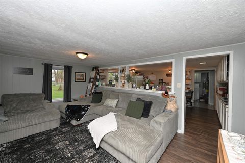 Tiny photo for 15477 W 160 N., Medaryville, IN 47957 (MLS # 202613641)
