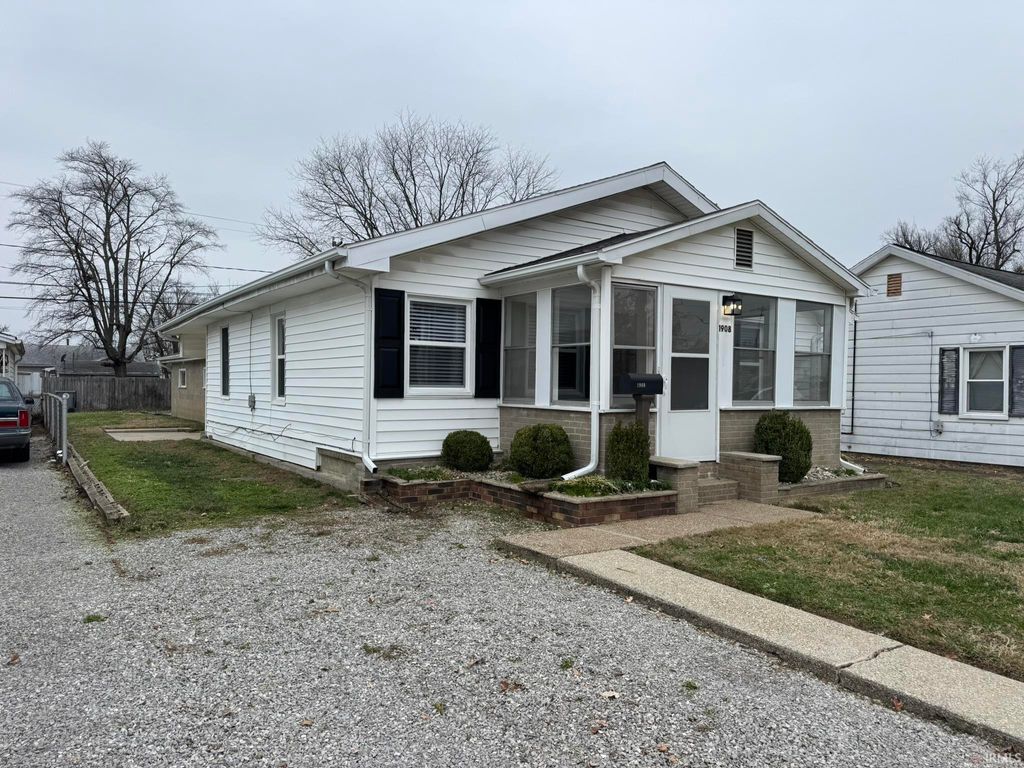 Photo of 1908 Haven Drive, Evansville, IN 47711 (MLS # 202548092)