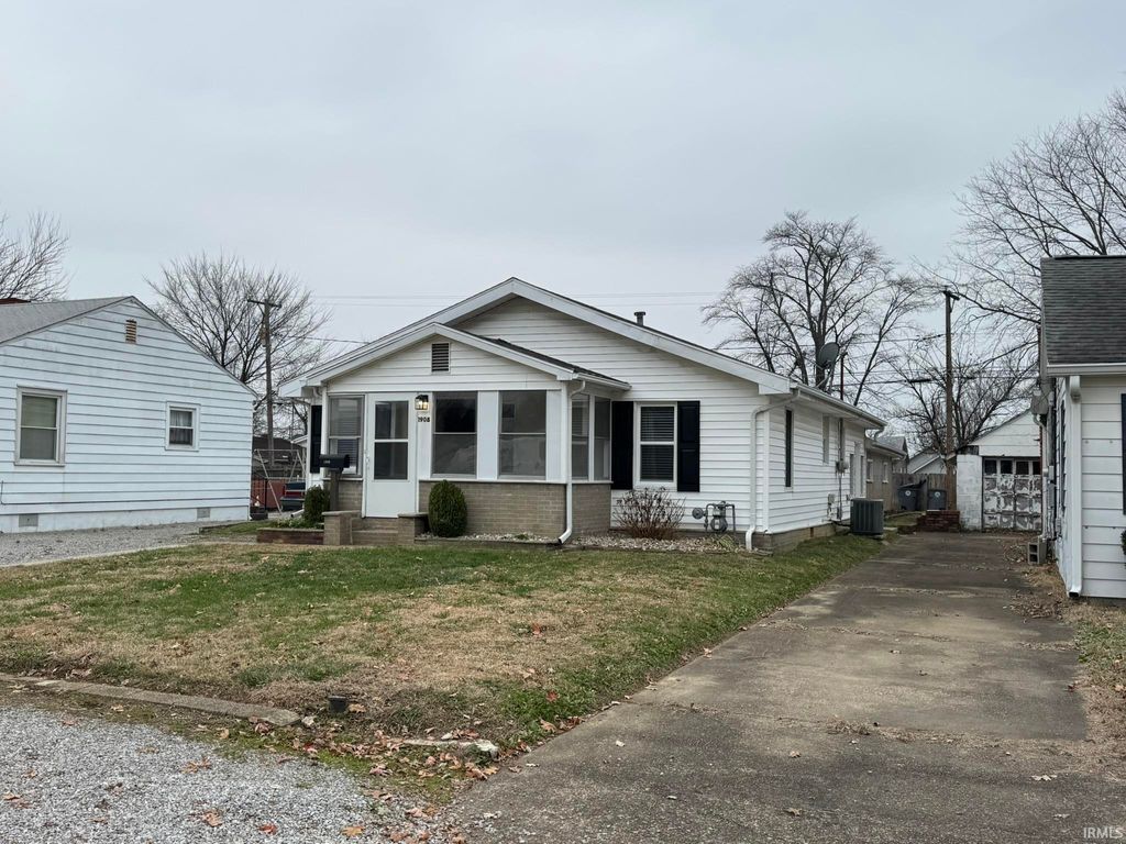 Photo of 1908 Haven Drive, Evansville, IN 47711 (MLS # 202548092)
