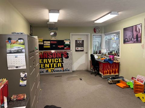 Tiny photo for 714 N Lafountain Street, Kokomo, IN 46901 (MLS # 202609294)