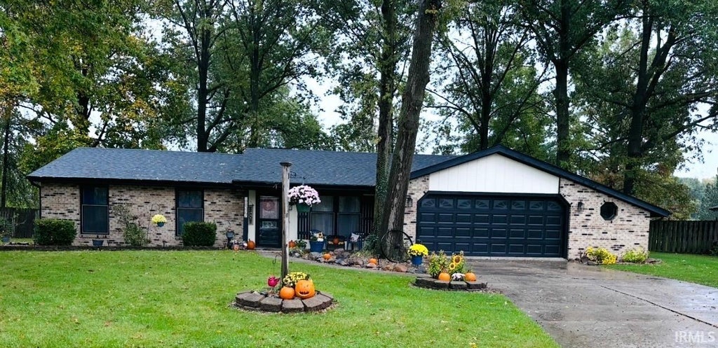 Photo of 16522 Havenwood Drive, Woodburn, IN 46797 (MLS # 202639491)