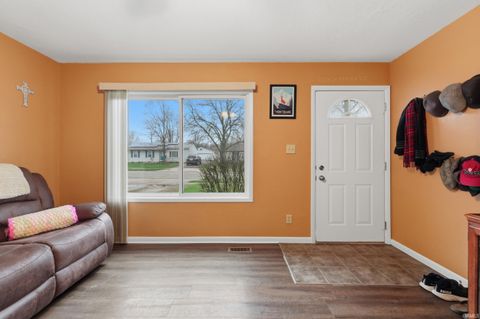 Tiny photo for 1224 Bethany Lane, Fort Wayne, IN 46825 (MLS # 202611815)