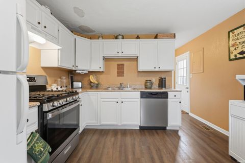 Tiny photo for 1224 Bethany Lane, Fort Wayne, IN 46825 (MLS # 202611815)