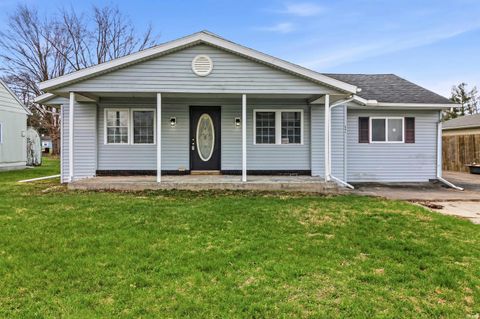 Photo of 604 E South F Street, Gas City, IN 46933 (MLS # 202608710)