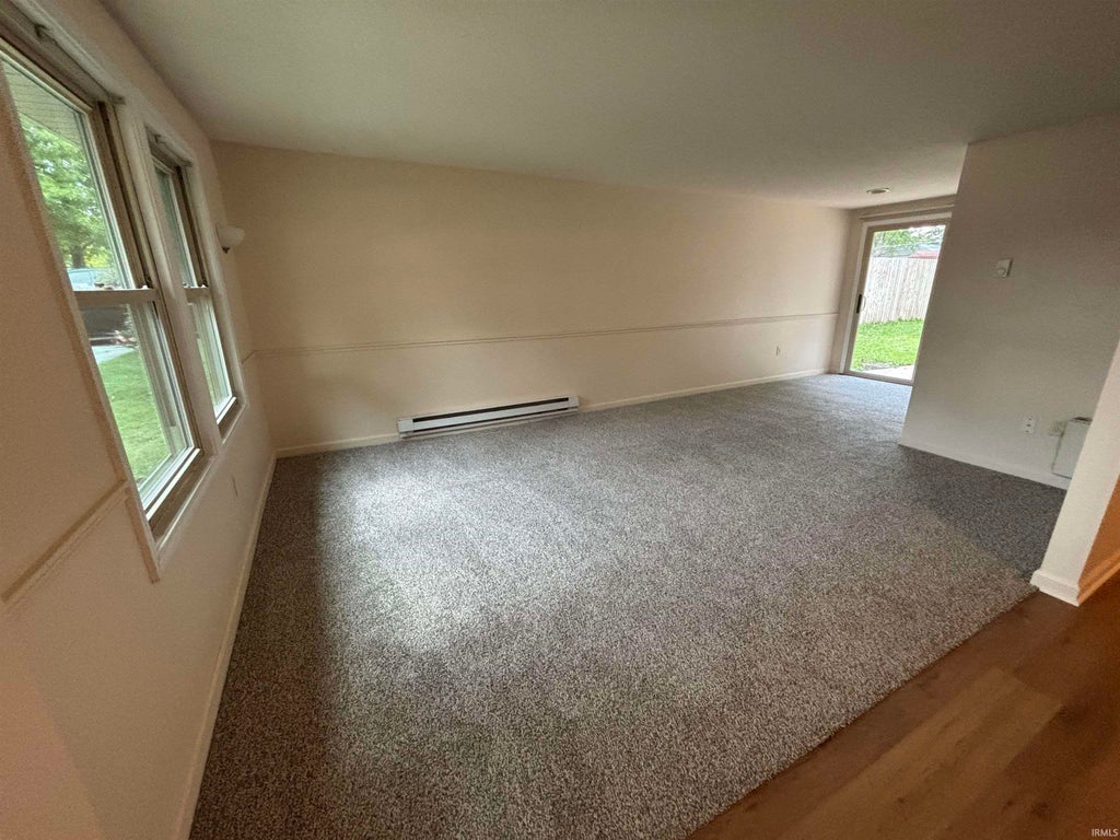Photo of 4030 Sheratan Drive, Fort Wayne, IN 46808 (MLS # 202639033)