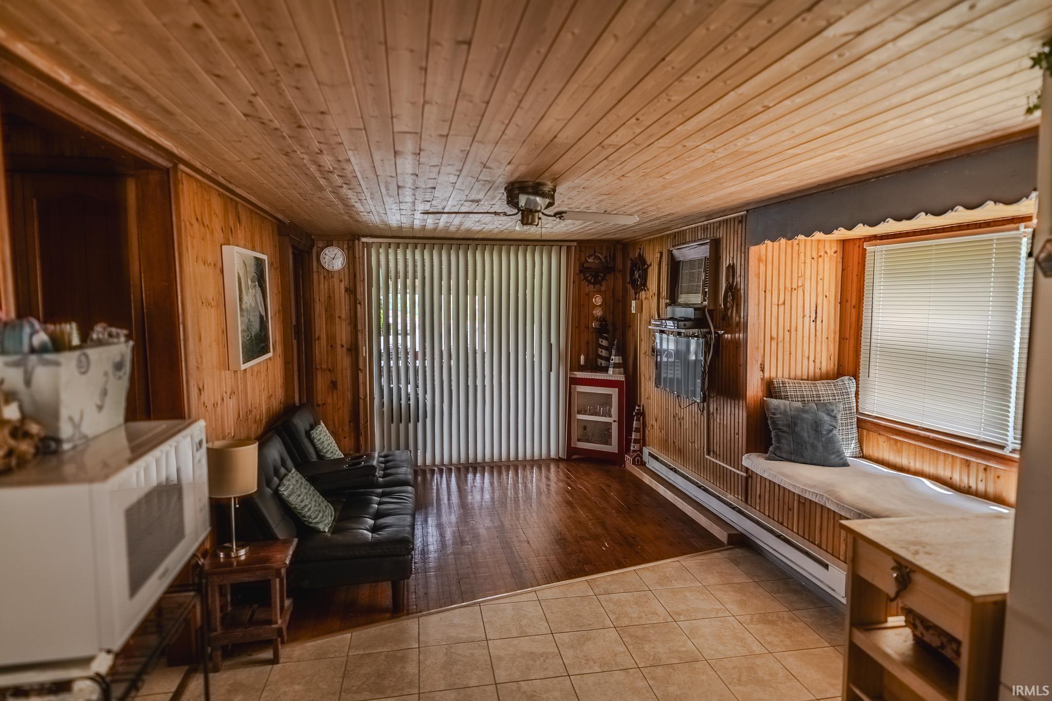 3826 E Forest Lodge Loop