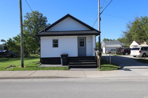 Photo of 309 W Kyger Street, Frankfort, IN 46041 (MLS # 202618459)