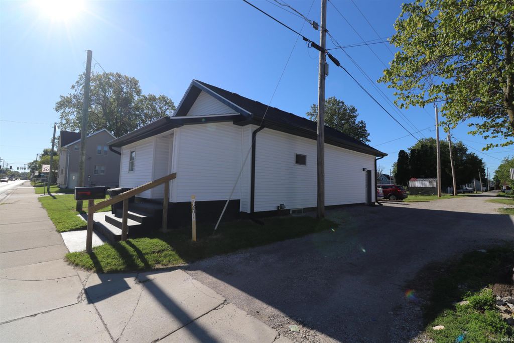 Photo of 309 W Kyger Street, Frankfort, IN 46041 (MLS # 202618459)