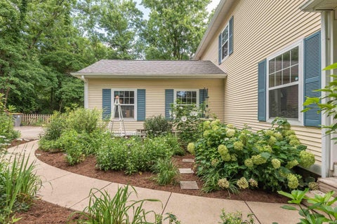 Tiny photo for 420 N Oak Street, Bloomington, IN 47404 (MLS # 202627774)