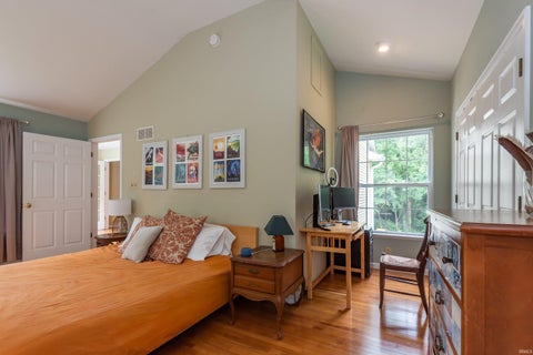 Tiny photo for 420 N Oak Street, Bloomington, IN 47404 (MLS # 202627774)