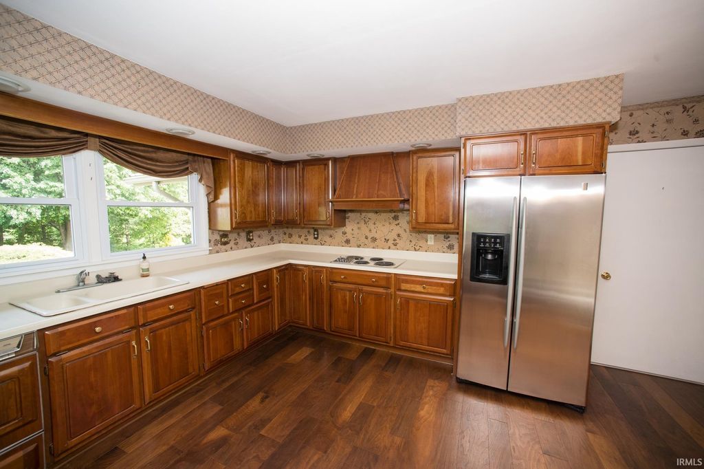 Photo of 2267 E Navaho Drive, Vincennes, IN 47591 (MLS # 202617381)