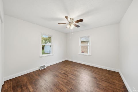 Tiny photo for 3318 N Virginia Avenue, Muncie, IN 47304 (MLS # 202643602)