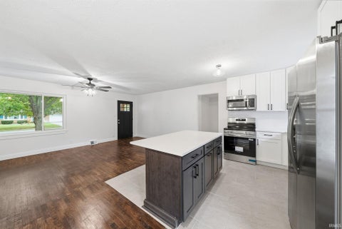 Tiny photo for 3318 N Virginia Avenue, Muncie, IN 47304 (MLS # 202643602)