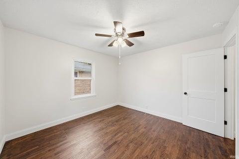 Tiny photo for 3318 N Virginia Avenue, Muncie, IN 47304 (MLS # 202643602)