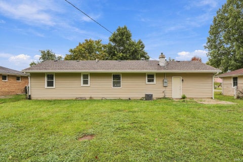 Tiny photo for 3318 N Virginia Avenue, Muncie, IN 47304 (MLS # 202643602)