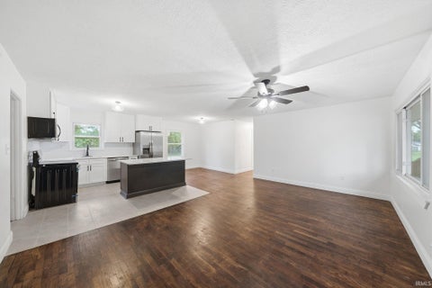 Tiny photo for 3318 N Virginia Avenue, Muncie, IN 47304 (MLS # 202643602)