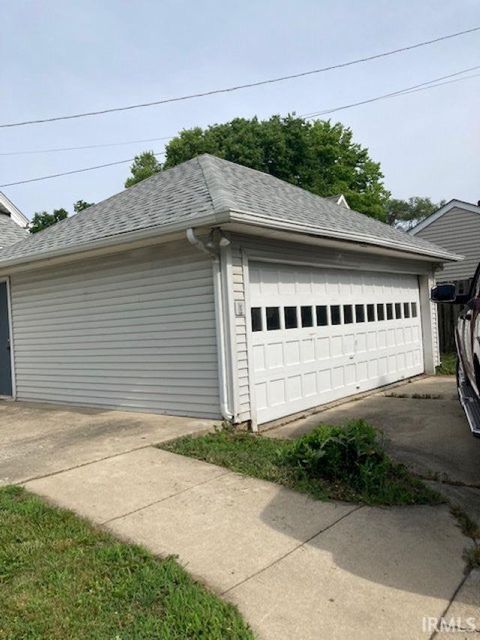Tiny photo for 108 N Cicott Street, Logansport, IN 46947 (MLS # 202526481)