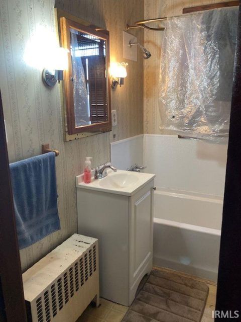 Tiny photo for 108 N Cicott Street, Logansport, IN 46947 (MLS # 202526481)
