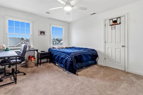 Tiny photo for 1050 Long Branch Court, Gas City, IN 46933 (MLS # 202607862)