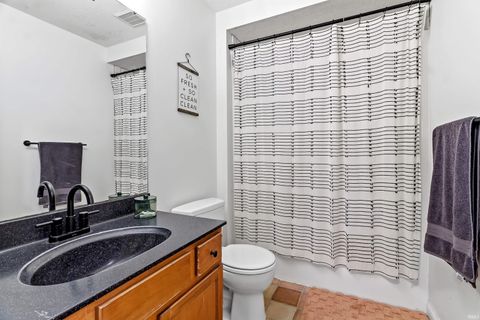 Tiny photo for 1050 Long Branch Court, Gas City, IN 46933 (MLS # 202607862)