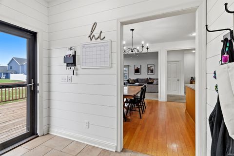 Tiny photo for 1050 Long Branch Court, Gas City, IN 46933 (MLS # 202607862)