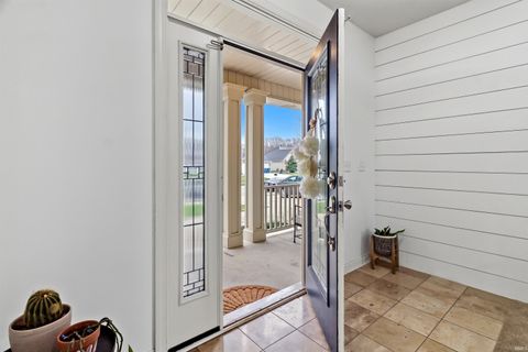 Tiny photo for 1050 Long Branch Court, Gas City, IN 46933 (MLS # 202607862)