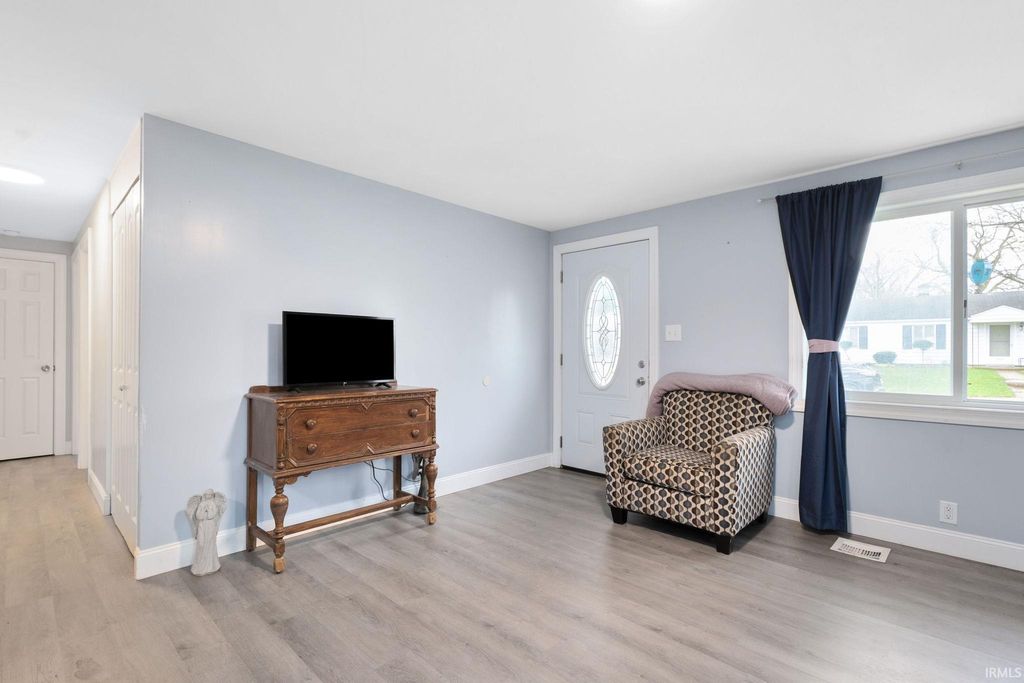 Photo of 803 Dover Drive, South Bend, IN 46614 (MLS # 202613446)