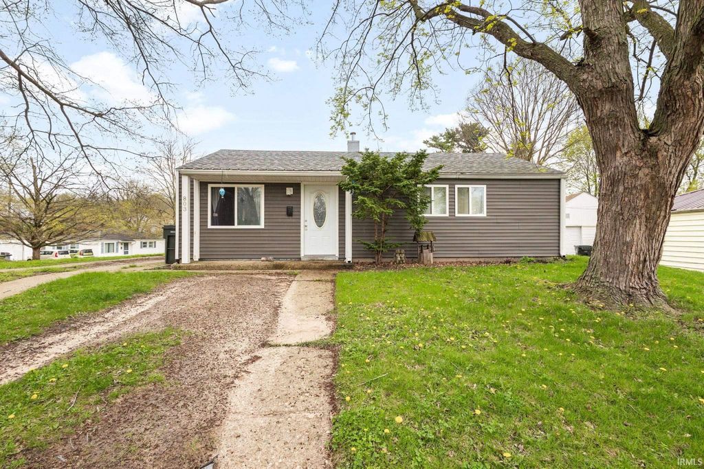 Photo of 803 Dover Drive, South Bend, IN 46614 (MLS # 202613446)