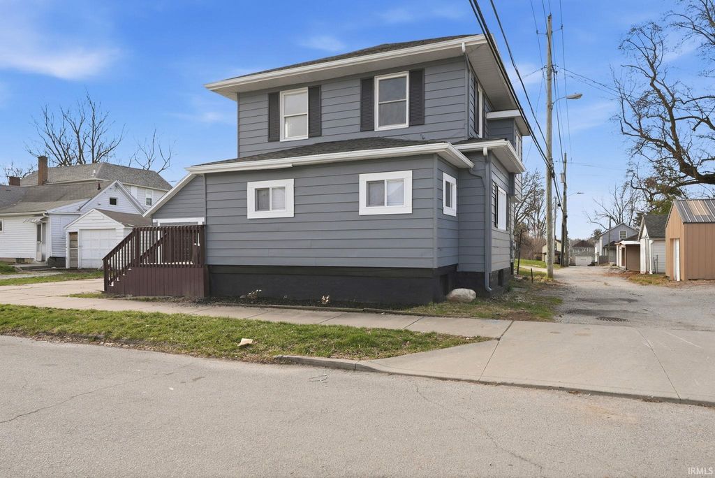 Photo of 1115 W 4th Street, Fort Wayne, IN 46808 (MLS # 202611139)