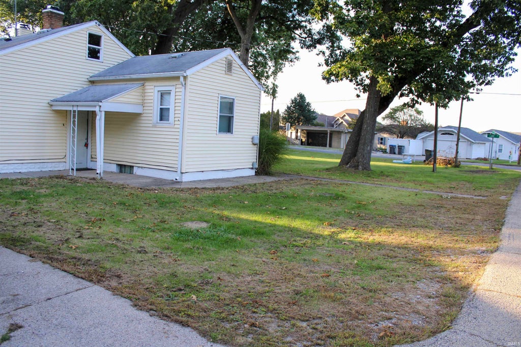 Photo of 26170 Lake Drive, Elkhart, IN 46514 (MLS # 202641050)